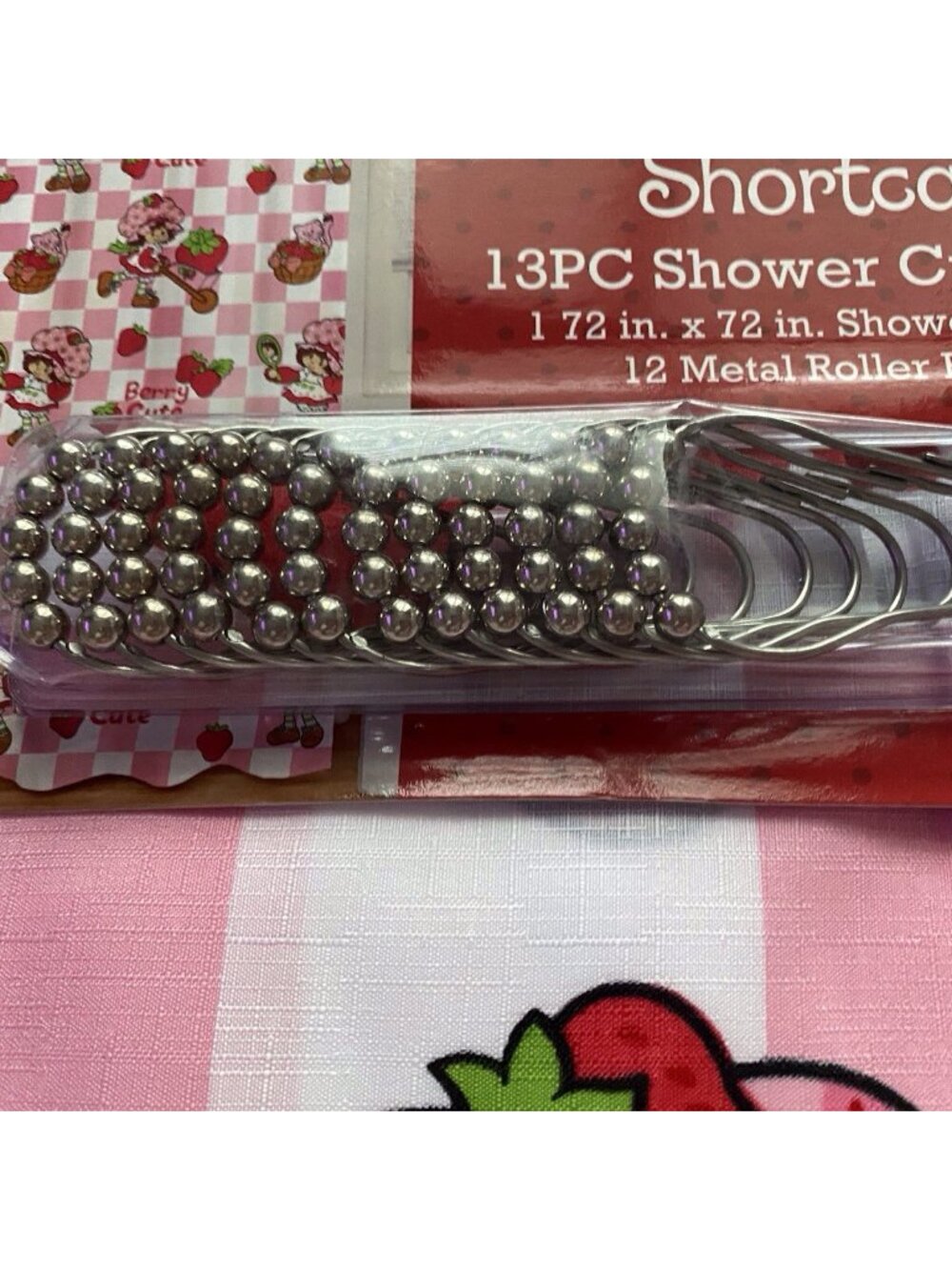 13 Piece Set Strawberry Shortcake Shower Curtain Set And Metal Hooks 72 X 72 NEW - Picture 4 of 13